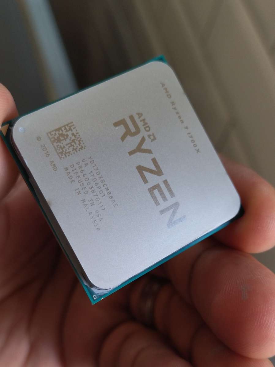 AMD RYZEN 7 - 1700X PROCESSOR