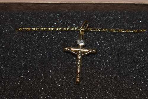 9ct Golden chain with crucifix INRI