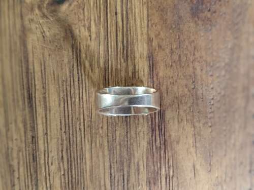 Retro 9ct Gold Signet Ring with tiny Diamond (UK size 10)