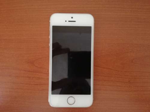 Apple iPhone 5s Gold 32GB - Boxed with accessories