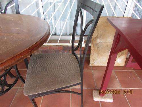 Set of 4 Chairs