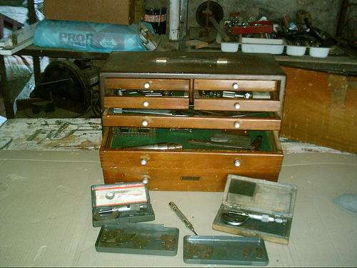 TOOLBOX - TOOLS NOT INCLUDED