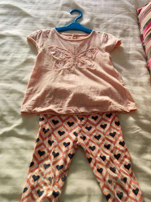 Baby girl two piece hearts and butterfly matching set in size 3 years by BlueZoo