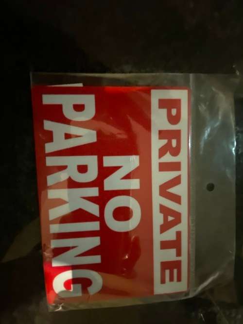 private no parking car sighn