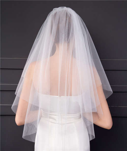 2 layers  short veil