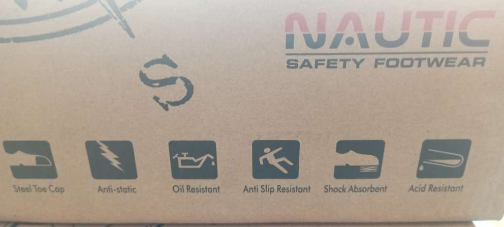 Nautic Safety Boots - Chelsea style size 9