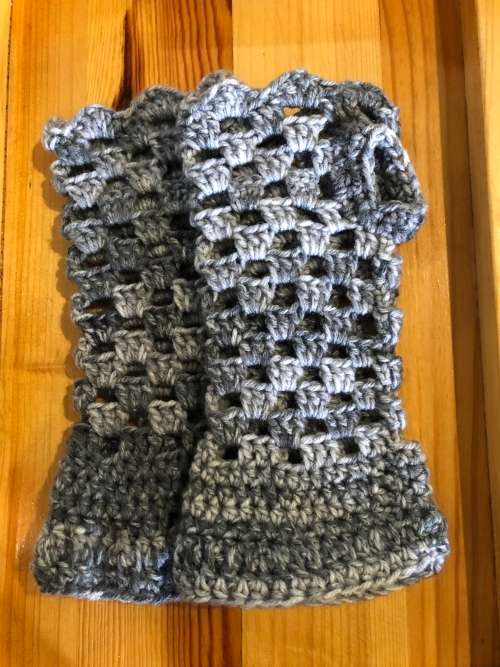 Grey Snood and gloves set