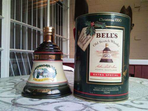 RARE CHRISTMAS BELLS 1990 COLLECTABLE (SEALD)