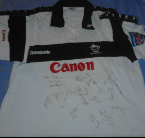 Natal Wildebeest Jersey signed by various 2001 Sharks