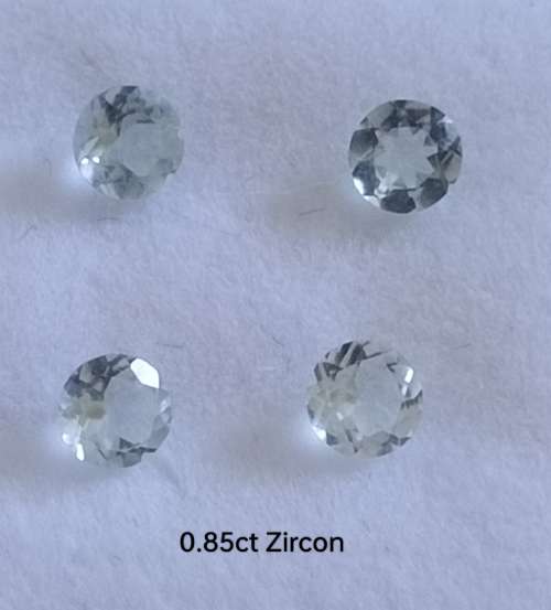 0.85ct ZIRCON LOT