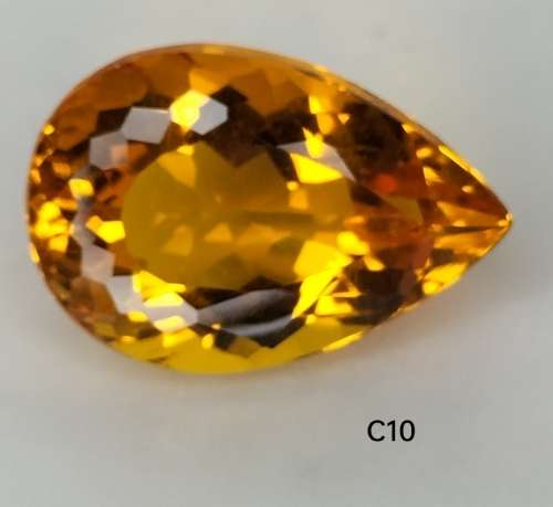 10.22ct FLAWLESS YELLOW BRAZILIAN CITRINE