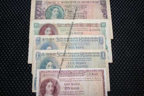 ##### SET of Very old South African Notes R20,R10,R2,R1 +1 Pound #####