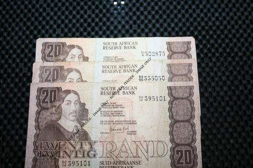 ##### Set of 3 X R20 De Kock notes  #####
