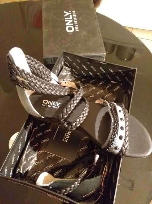 (Only Geniune Leather  Designer label shoes.