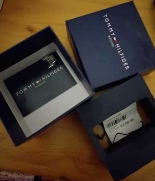 Women's Tommy Hilfiger Claudia Stainless Steel Link Strap Watch 1781819 (1 Month Old)