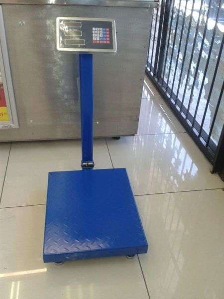 PLATFORM SCALE -- 300Kg DIGITAL.
