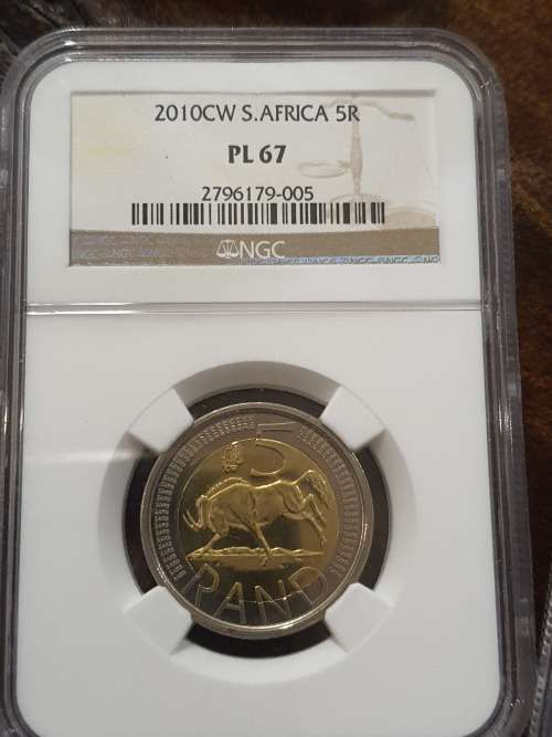 2010 CW OOM PAUL R5 NGC PL 67