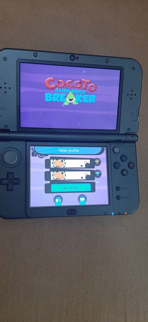 New Nintendo 3DS XL ( Very good condition)