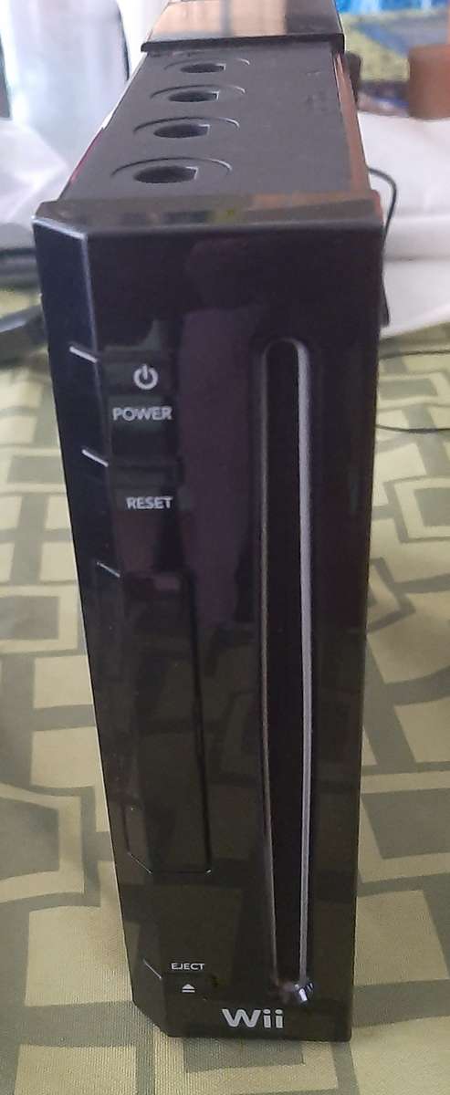 Consoles for repair or parts ( PS3, Wii, 2DS Please read description about faults))