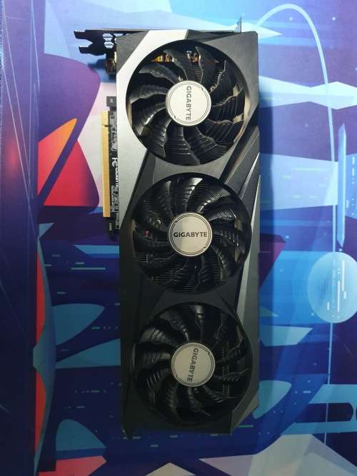 Gigabyte GeForce RTX 3070 GAMING OC 8G GAMING OC-8GD 8GB GDDR6 256-bit PCI-E 4.0 Desktop Graphics!