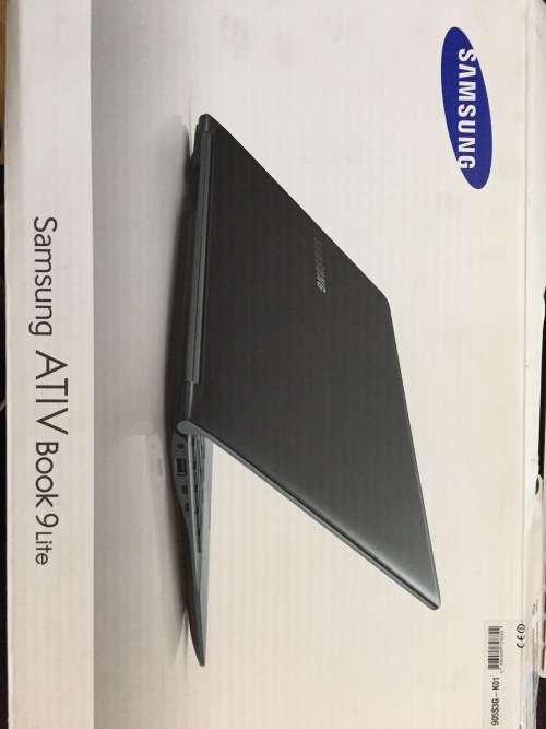 Samsung ATIV Book9 Lite