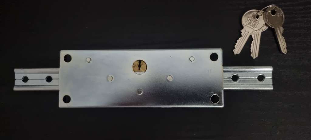 Roll up Garage Door/Roller Shutter Lock Mechanism with 3 keys
