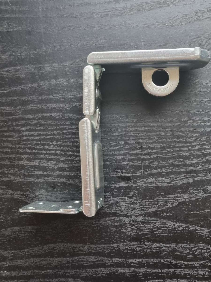 HASP TRIPLE HINGED VERTICAL SHACKLE
