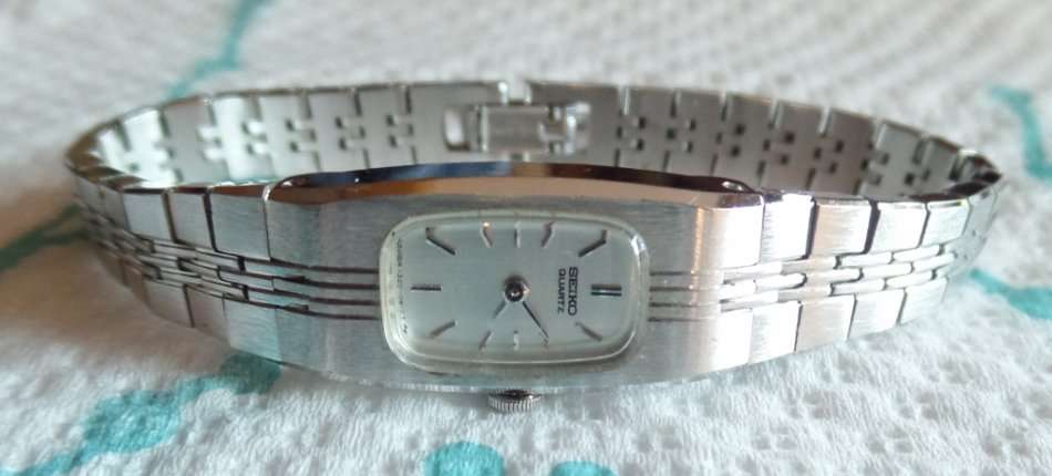 SEIKO LADIES QUARTZ WATCH