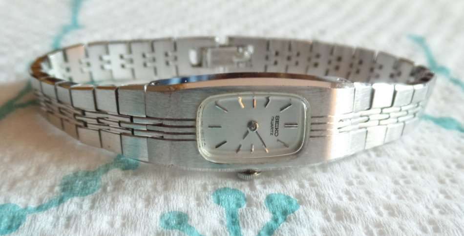 SEIKO LADIES QUARTZ WATCH