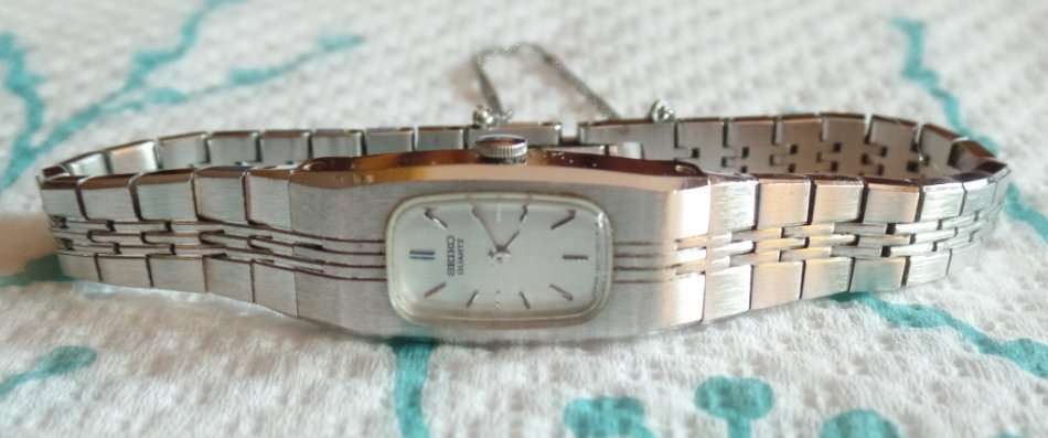 SEIKO LADIES QUARTZ WATCH