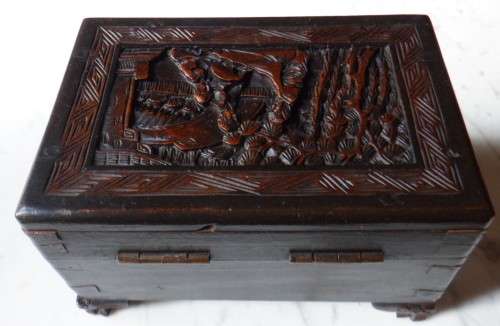 Vintage carved camphorwood jewellery box with key