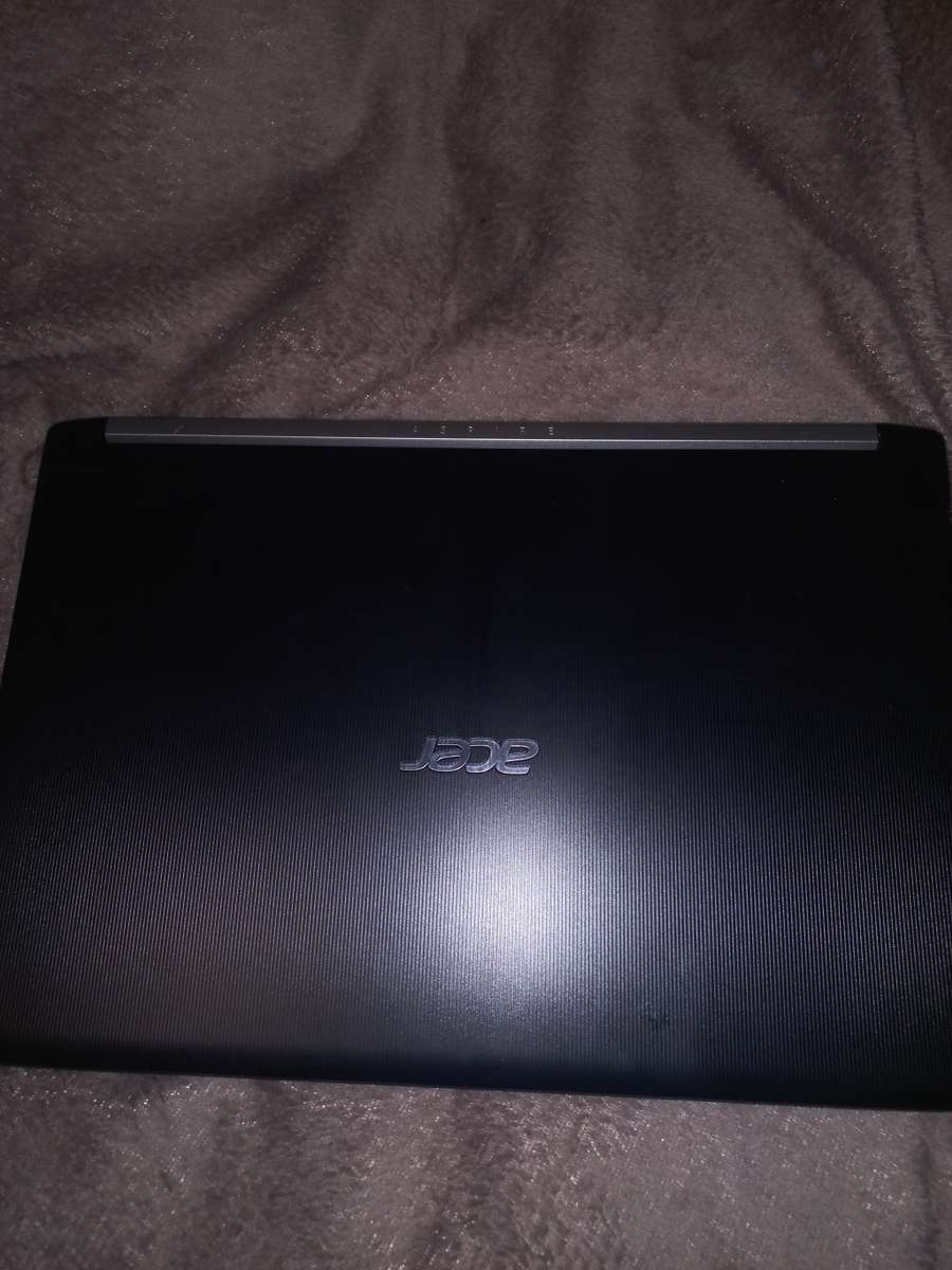 Acer Aspire Laptop i7 8th gen - Needs Repairs and Reset