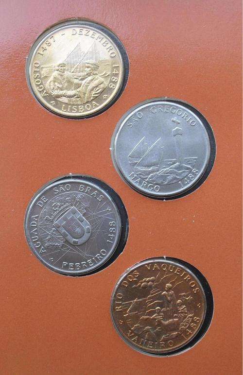 DIAS 88 COINS IN SPECIAL COMMEMORATIVE FOLDER