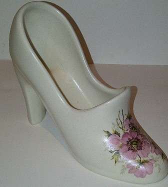 Solid Flower Patterned High Heel Ornamental Shoe