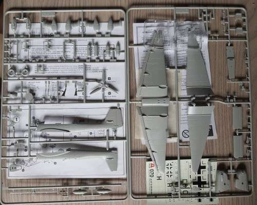1996 Italeri Stuka JU-87 D-5 Model Plane
