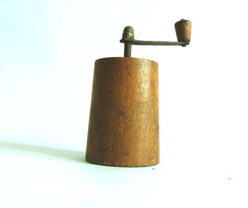 Vintage Wooden pepper mill, barrel shape
