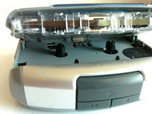 SONY AIWA XP-ZV71 PORTABLE CD PLAYER MP3 WALKMAN