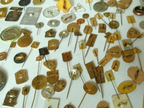Collection of 100 vintage pin badges - 1960 - 1990s, various themes