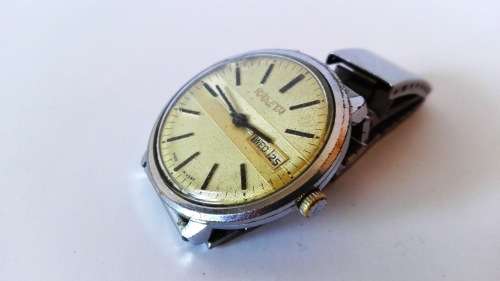 Vintage Soviet men's Raketa Wrist Watch, Round dial