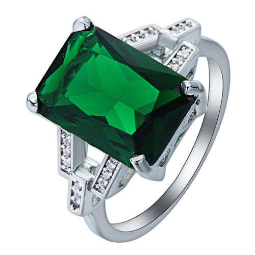 Elegant 925 Silver Emerald Ring, size Q