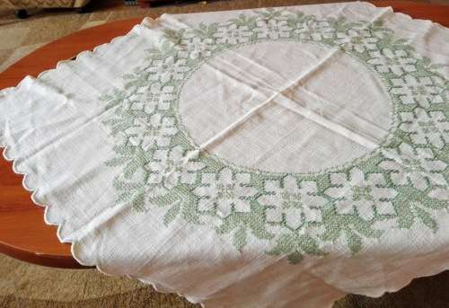 Vintage Hand Embroidered tablecloth 80 cm x 80 cm
