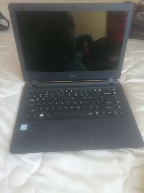 Acer Aspire ES1-433-54XN 14` Core i5 7200U,+1TB HDD + 256 SSD NVME M.2 +4GB RAM