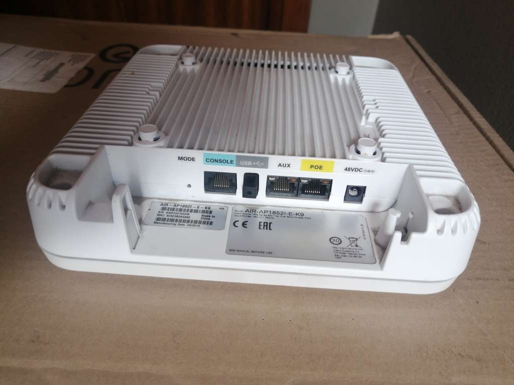 Lot of 3 Wireless & Radio access points (untested) [Brands: Aruba, Cisco, Cambium]