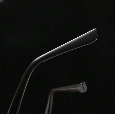 Classic Polarized Sunglasses For Both Men And Women, Driving With Sunglasses That Are UV Resistant