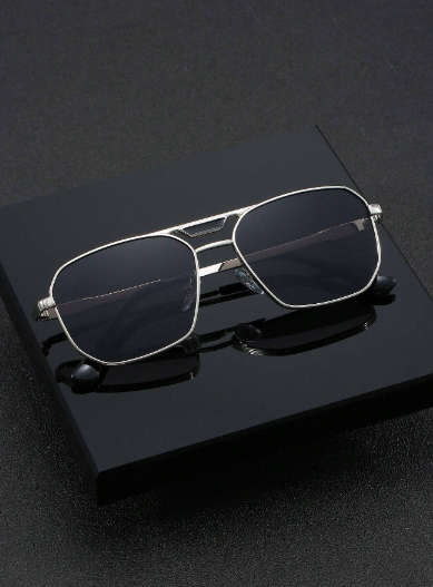 1pair Men`s Gray Top Bar Metal Frame Stylish Fashion Sunglasses Suitable For Outdoor Sun Protection