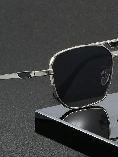1pair Men`s Gray Top Bar Metal Frame Stylish Fashion Sunglasses Suitable For Outdoor Sun Protection