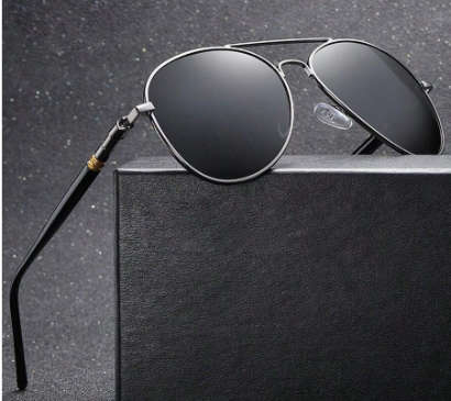 A Classic Pair Of Unisex Aviator Sunglasses/Aviator Sunglasses, Luxury Brand Designer, Fashionable
