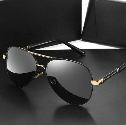Classic Polarized Sunglasses For Both Men And Women, Driving With Sunglasses That Are UV Resistant
