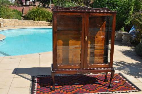 Imbuia Ball & Claw Display Cabinet.  --  Collections Only!!