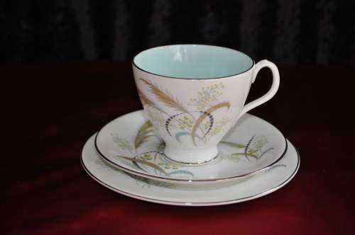 Royal Albert "Festival" Trio